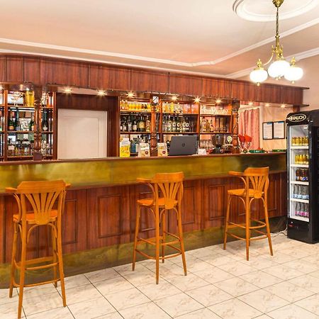 Aqua Blue Hotel Hajdúszoboszló Екстериор снимка
