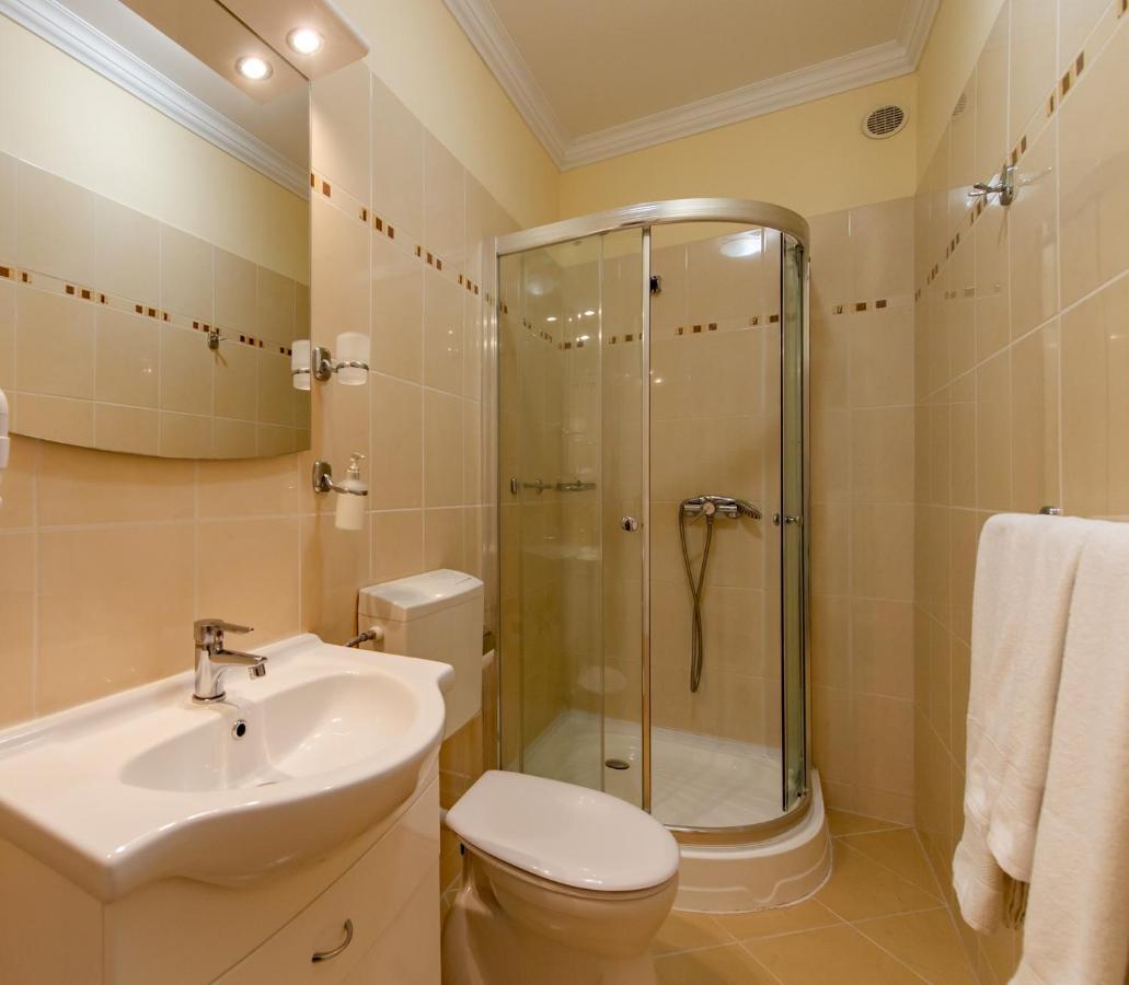 Aqua Blue Hotel Hajdúszoboszló Екстериор снимка